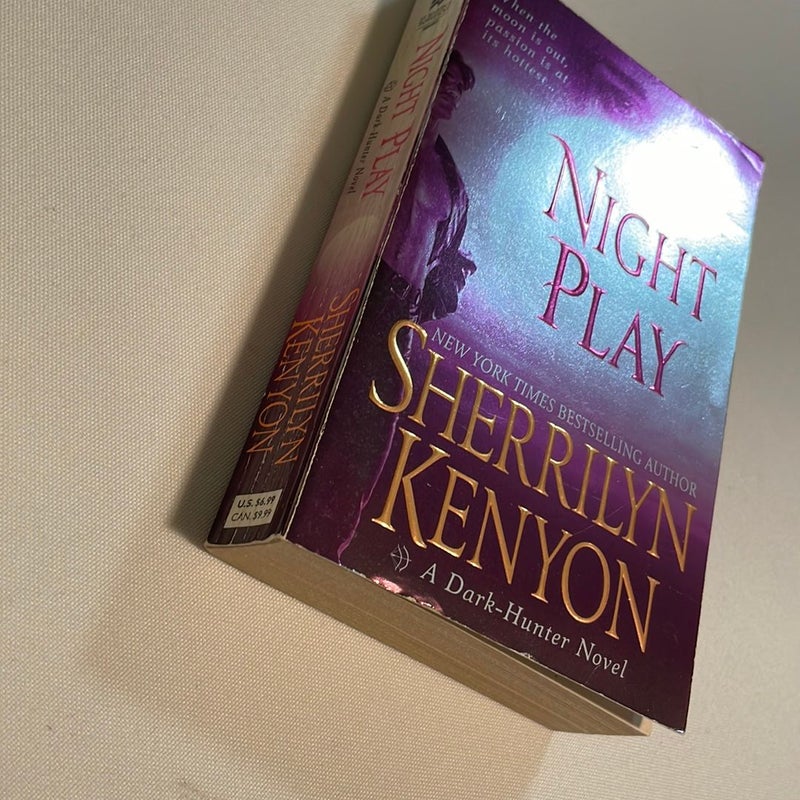 Night Play ( Dark Hunter Novel )