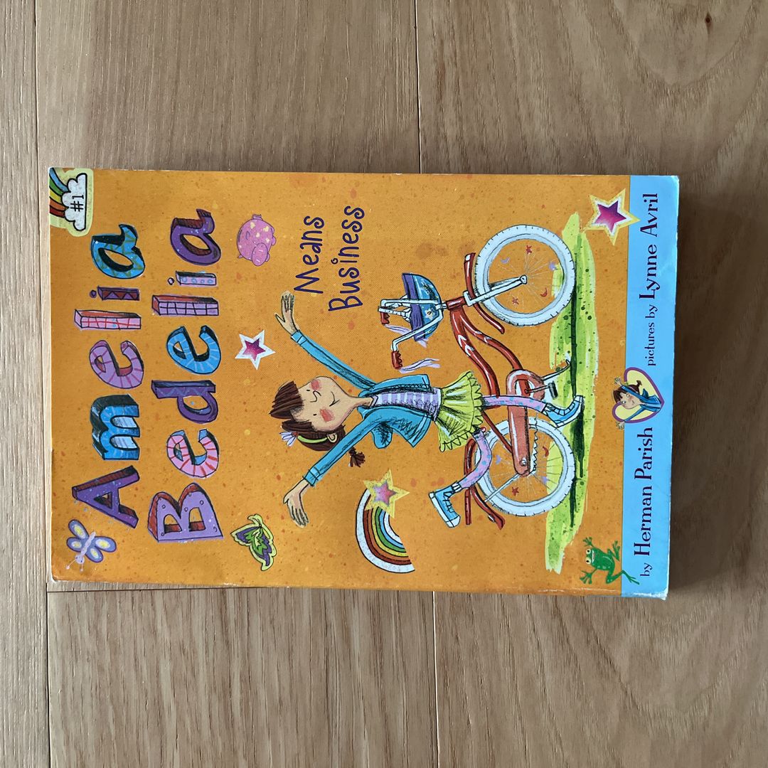 Amelia Bedelia Chapter Book #1: Amelia Bedelia Means Business