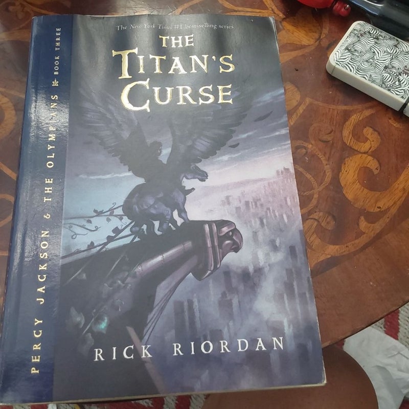 Percy Jackson and the Olympians, Book Three the Titan's Curse (Percy Jackson and the Olympians, Book Three)