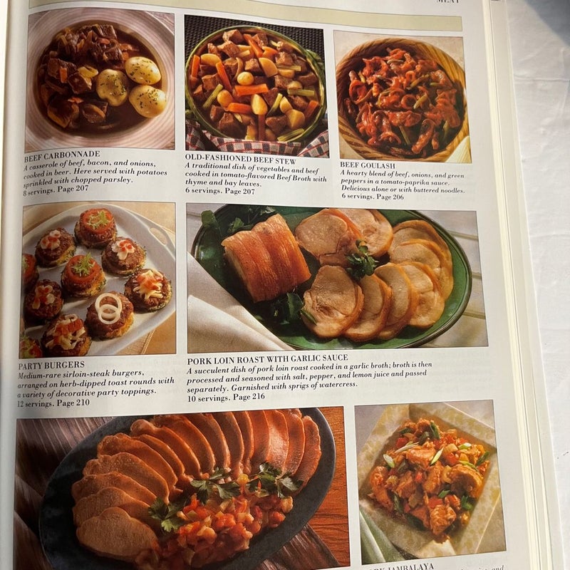 The Good Housekeeping Illustrated Microwave Cookbook