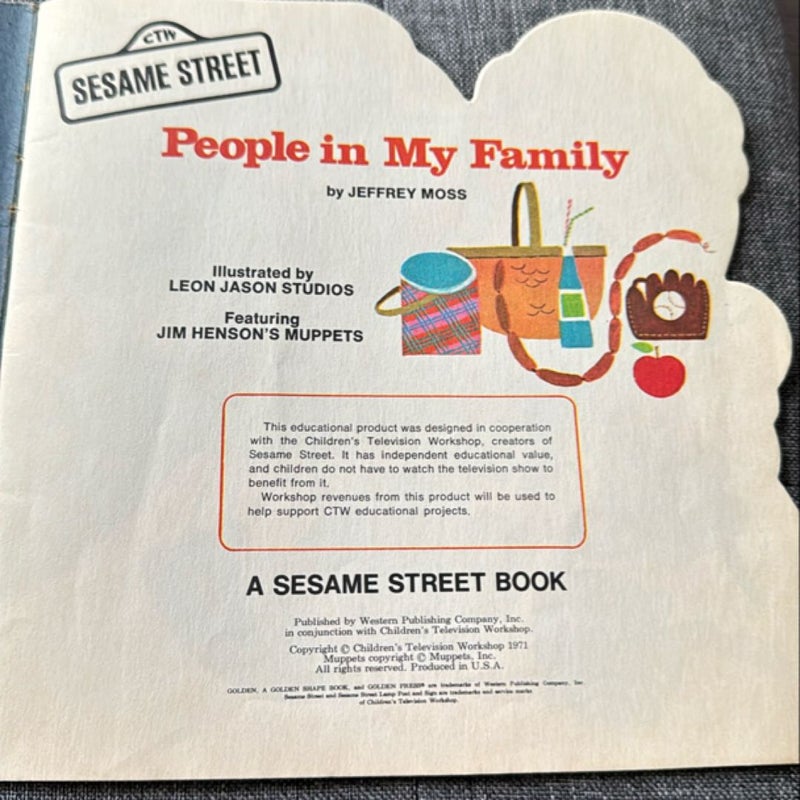Sesame Street People In My Family (1971)