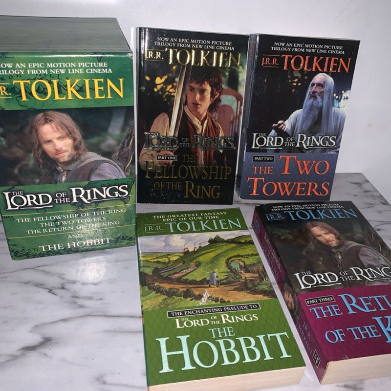 The Lord Of The Rings JRR Tolkien Box Set 4 Books (2001, Paperback) vintage book set The Two Towers