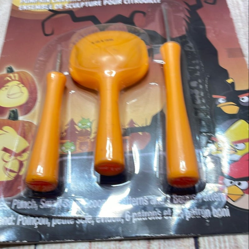 Angry Birds Pumpkin Carving Kit Booklet