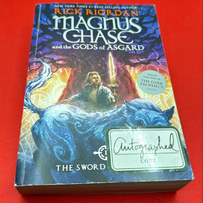 *SIGNED* Magnus Chase and the Gods of Asgard Book 1 the Sword of Summer (Magnus Chase and the Gods of Asgard Book 1)