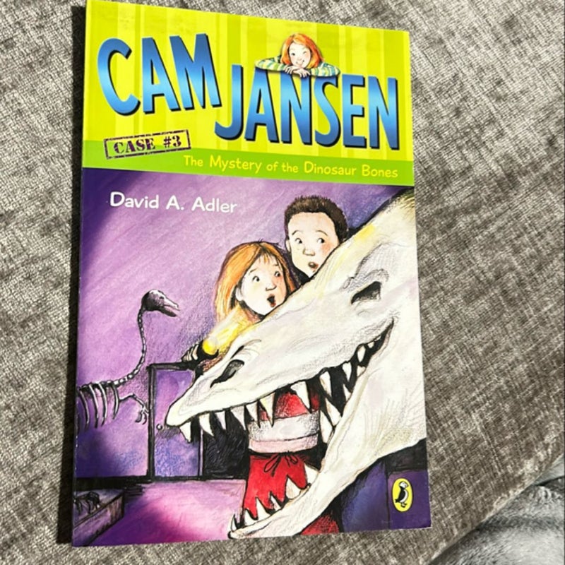 Cam Jansen: the Mystery of the Dinosaur Bones #3