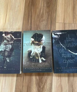 The Unbecoming of Mara Dyer - SIGNED