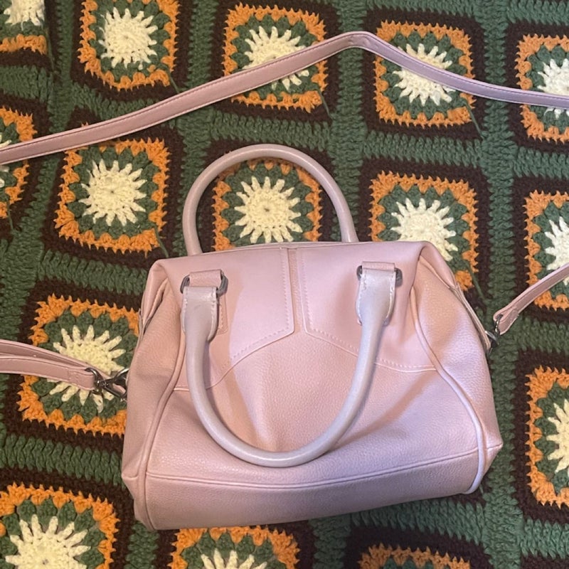 Reaction Kenneth Cole: muted pink purse 