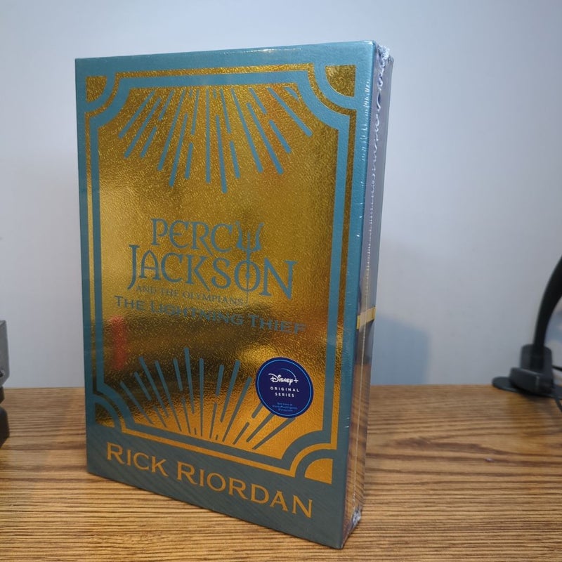 Percy Jackson and the Olympians the Lightning Thief Deluxe Collector's Edition