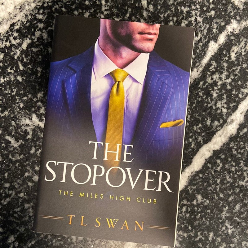 The Stopover by T. L. Swan, Paperback Pangobooks