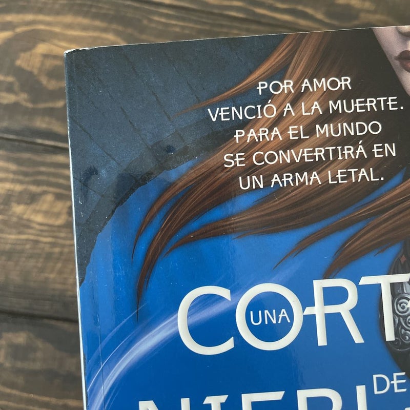Spanish language set of Sarah J. Maas Books OOP covers