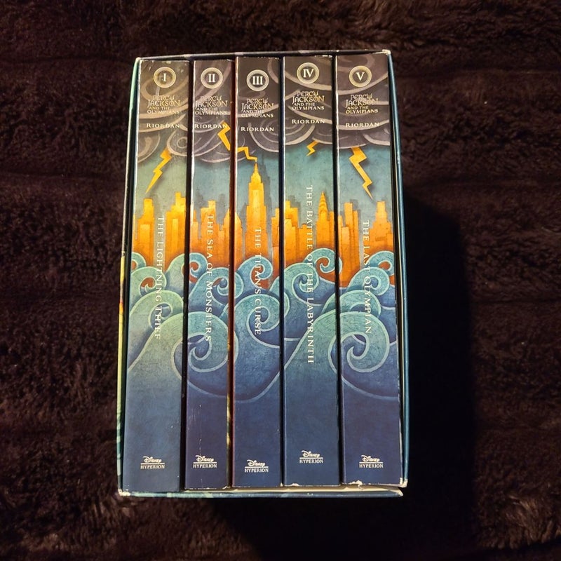 Percy Jackson and the Olympians 5 Book Paperback Boxed Set (new Covers W/poster)