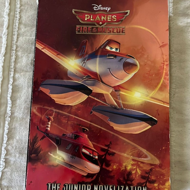 Planes: Fire and Rescue the Junior Novelization (Disney Planes: Fire and Rescue)