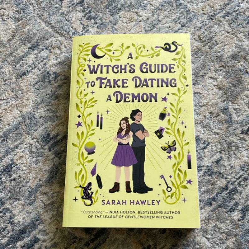 A Witch's Guide to Fake Dating a Demon
