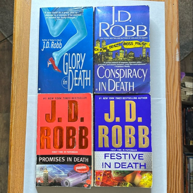 JD Robb 4 book bundle