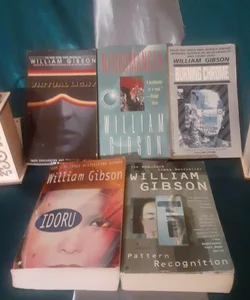 5 William Gibson book lot Neuromancer, Virtual Light, Burning Chrome, Idoru, Pattern Recognition