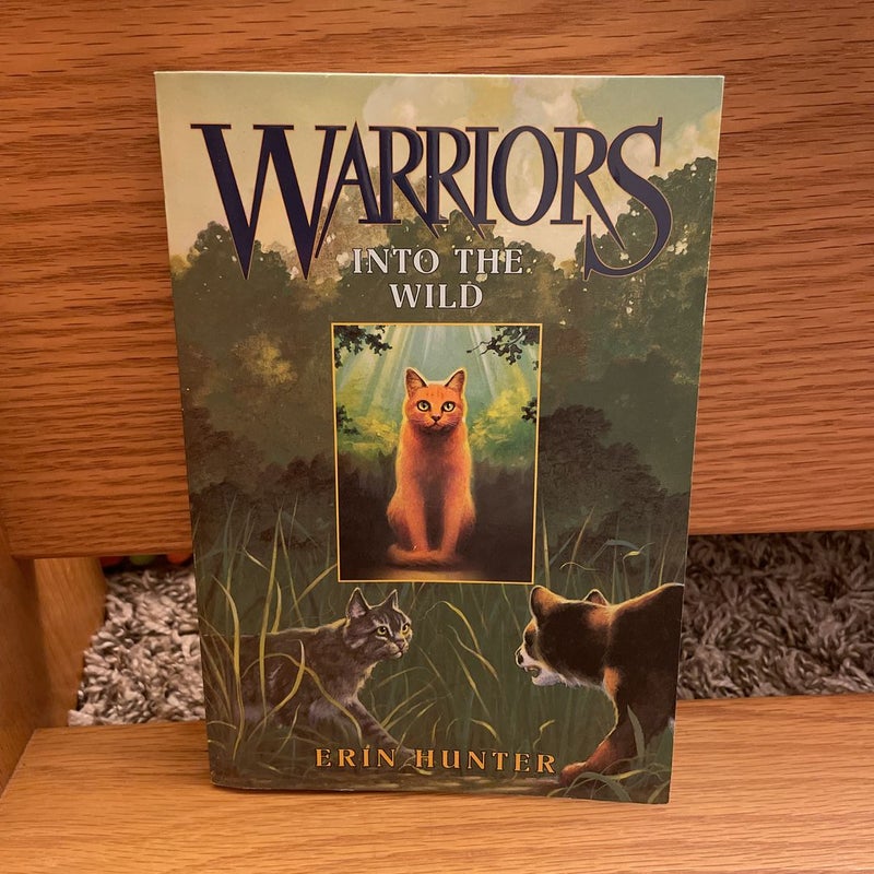 Warrior Cats - Book 1: Into the Wild - Brochado - Erin Hunter