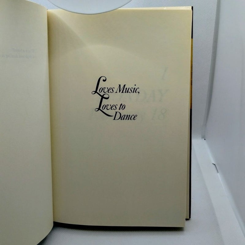 1st Print Loves Music, Loves to Dance