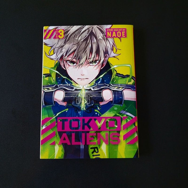 Tokyo Aliens Vol 3 by Naoe, Paperback | Pangobooks