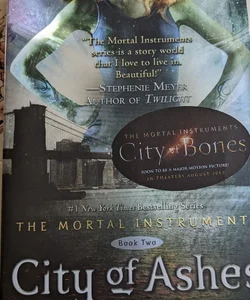 City of Ashes (The Mortal Instruments) Paperback 