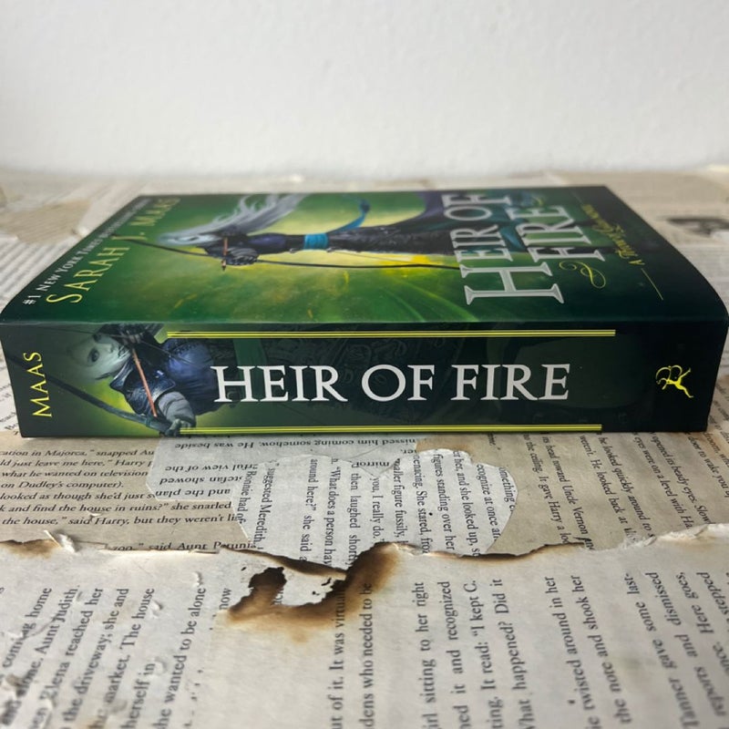 Heir of Fire by Sarah J Maas OOP Paperback Novel Book Romance Fantasy