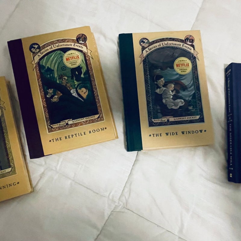 A Series of Unfortunate Events - set of 4 books