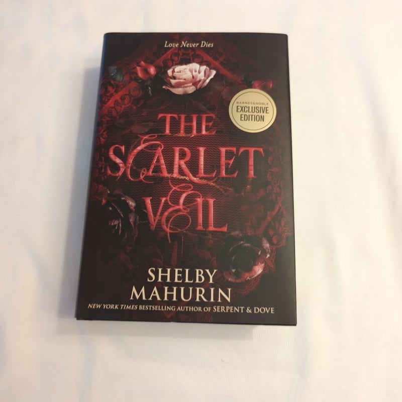 **B&N EXCLUSIVE** The Scarlet Veil