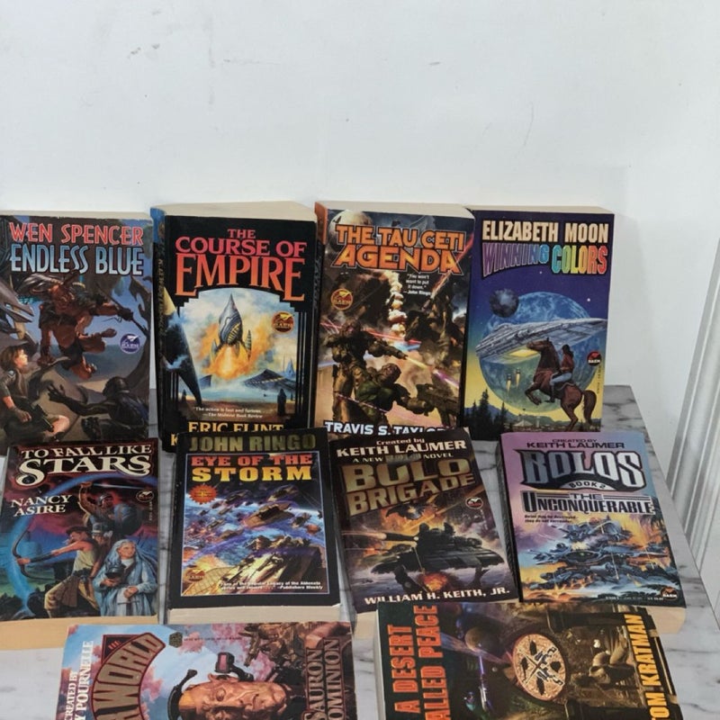 Mix Lot of 10 Paperback Sci-fi Fantasy Set baen Books,Wen Spencer Travis Taylor