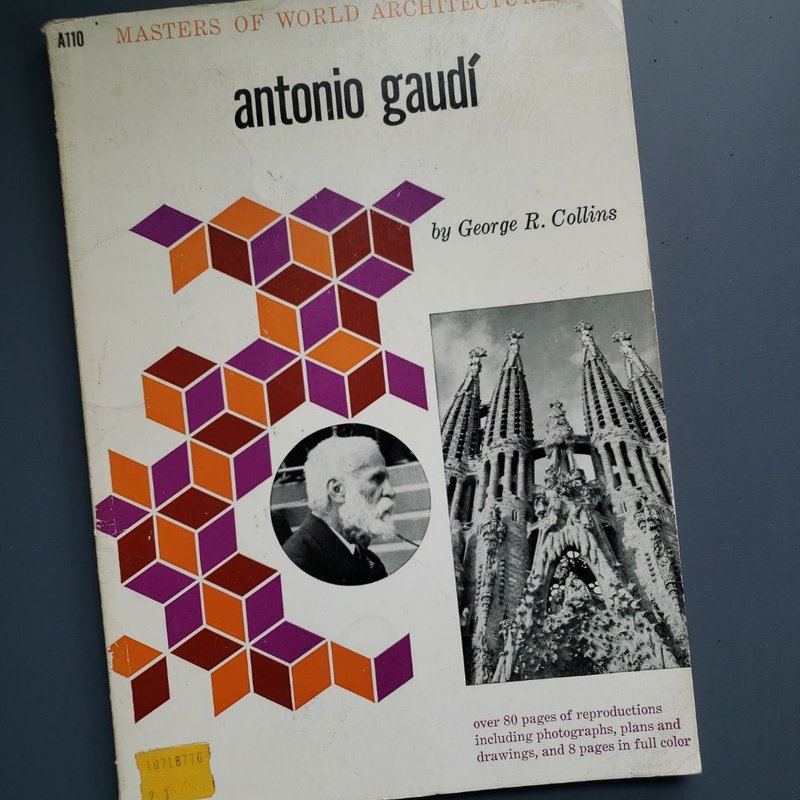 Antonio Gaudi by George R. Collins, Paperback | Pangobooks