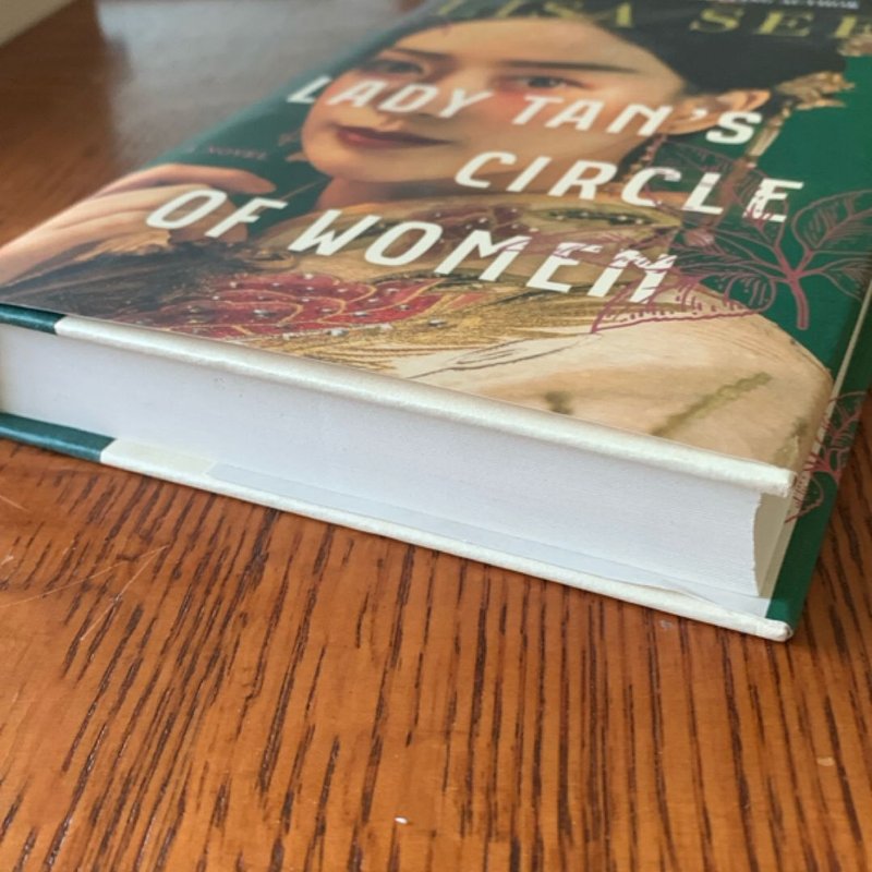 Lady Tan's Circle of Women