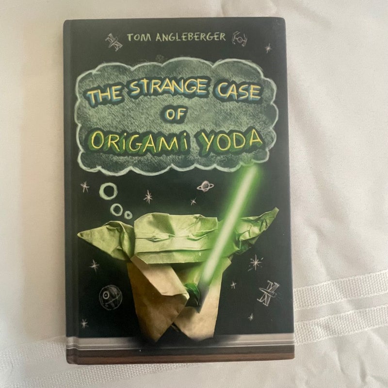 The Strange Case of Origami Yoda (Origami Yoda #1)