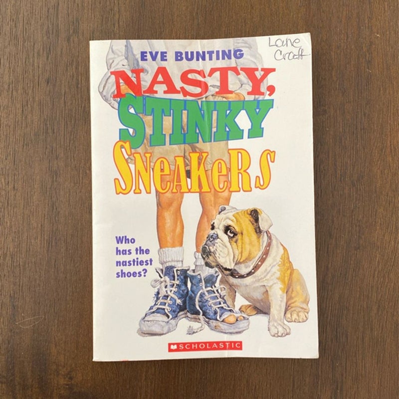 Nasty, Stinky Sneakers Reading Level 3.9 (vintage, 1994)