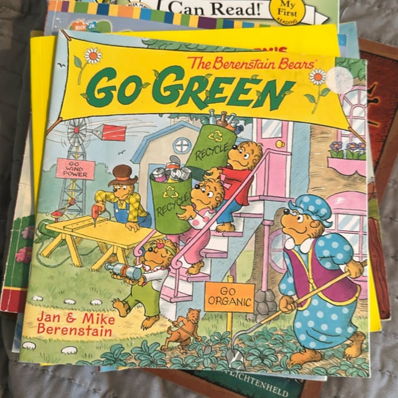 The Berenstain Bears Go To The Doctor (First Time Books) Paperback - Very Good Condition
