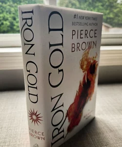 Iron Gold (Red Rising book #4)