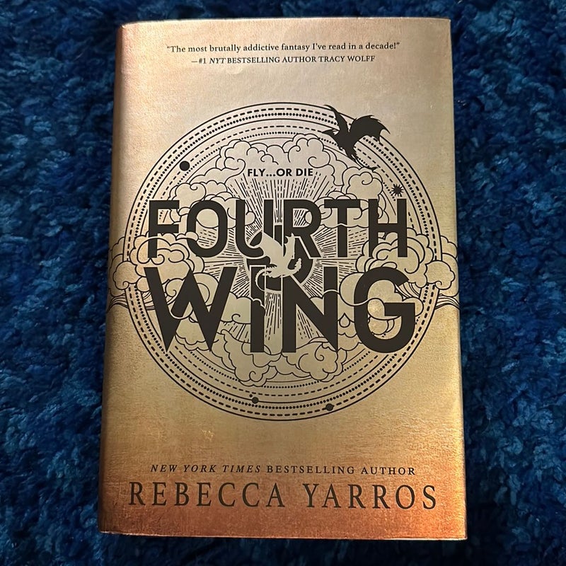 Fourth Wing Holiday Edition Smaller than Iron Flame?? : r/fourthwing