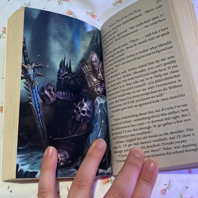 World of Warcraft: Arthas: Rise of the Lich King: Golden, Christie:  9781439157602: : Books