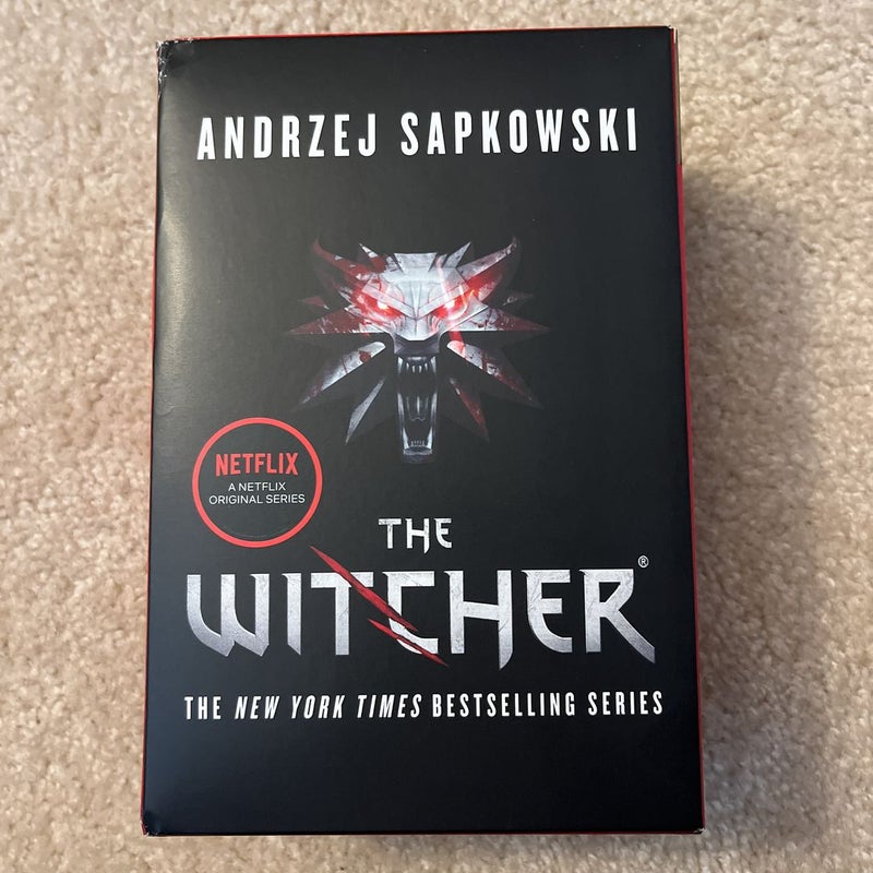 The Witcher Boxed Set: Blood of Elves, The Time of Contempt, Baptism of  Fire, The Tower of Swallows, The Lady of the Lake by Andrzej Sapkowski,  Paperback