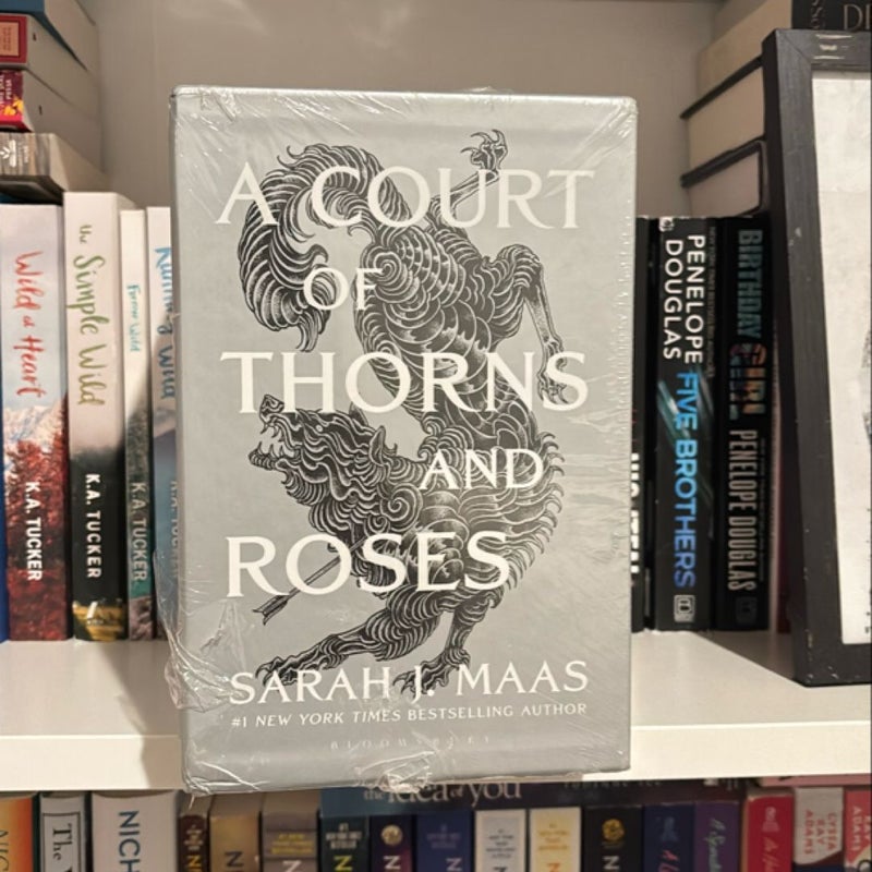 A Court of Thorns and Roses Paperback Box Set (5 Books)