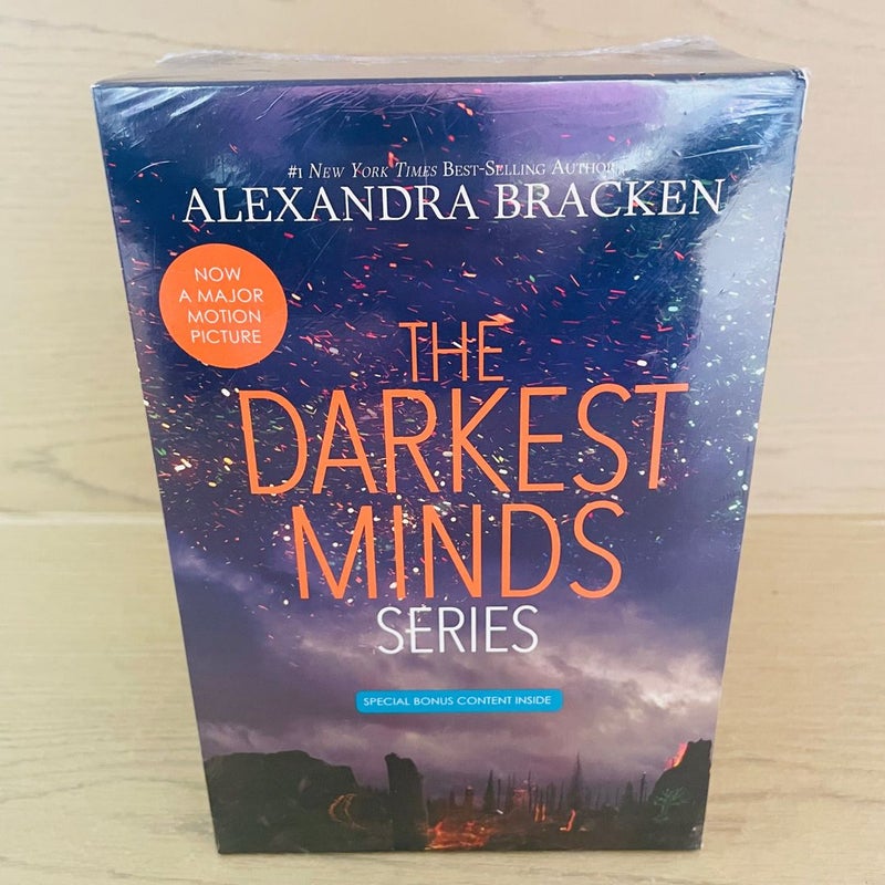 The Darkest Minds Series Boxed Set [4-Book Paperback Boxed Set] (the Darkest Minds)