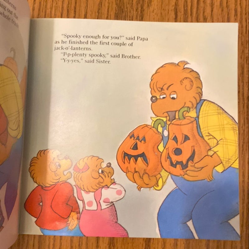 The Berenstain Bears Go on a Ghost Walk