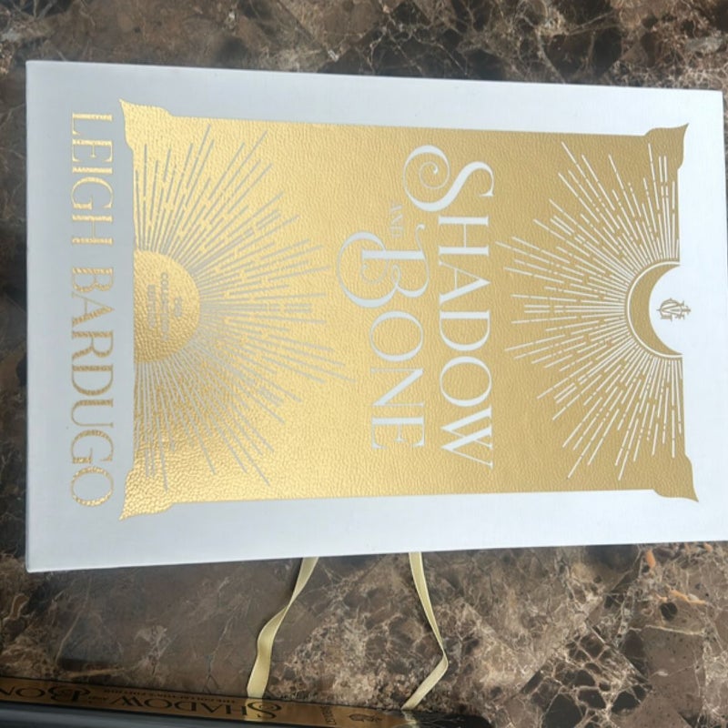 Shadow and Bone: the Collector's Edition