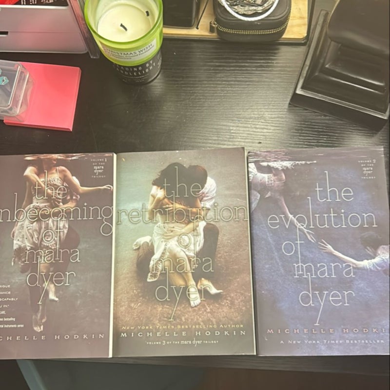 The Unbecoming of Mara Dyer (3 books)