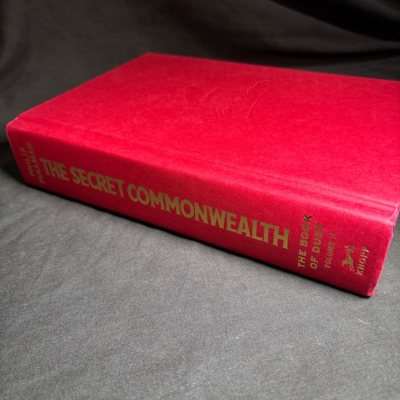 The Book of Dust: the Secret Commonwealth (Book of Dust, Volume 2)