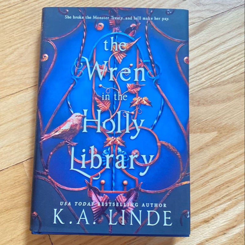 The Wren in the Holly Library (Deluxe Limited Edition)