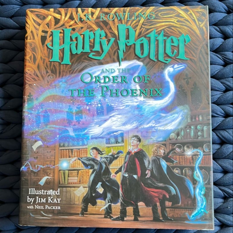 Harry Potter and the Order of the Phoenix: the Illustrated Edition (Harry Potter, Book 5) (Illustrated Edition)