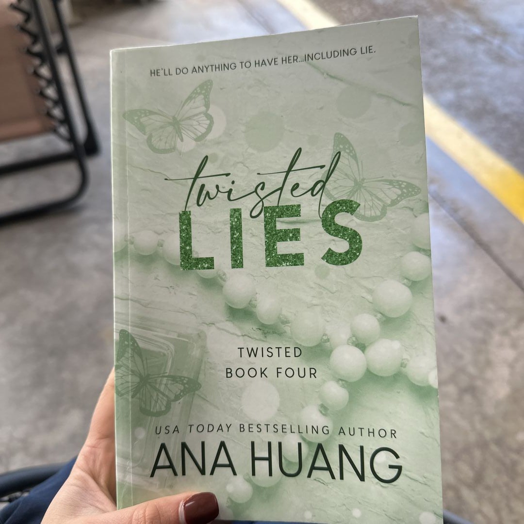 Twisted Lies (Bk 4) - by Ana Huang (Paperback) 9781728274898