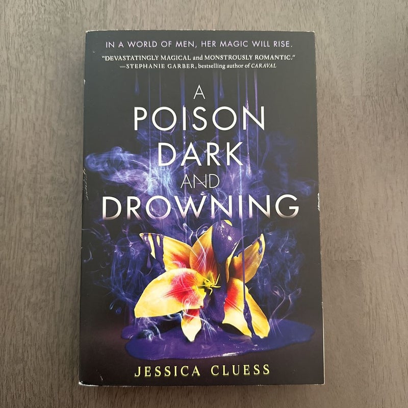 A Poison Dark and Drowning (Kingdom on Fire, Book Two)