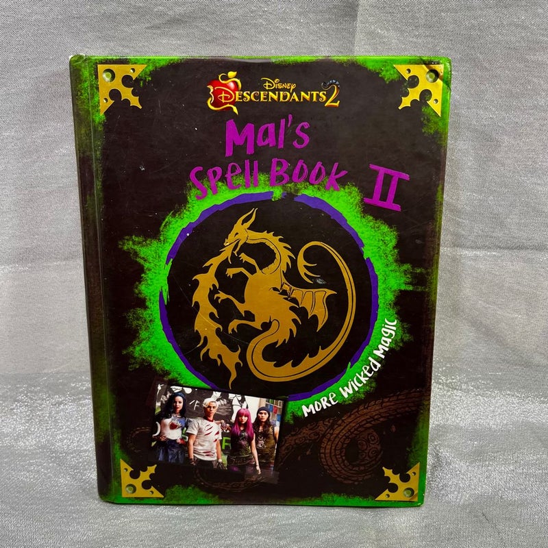 Descendants 2: Mal's Spell Book 2