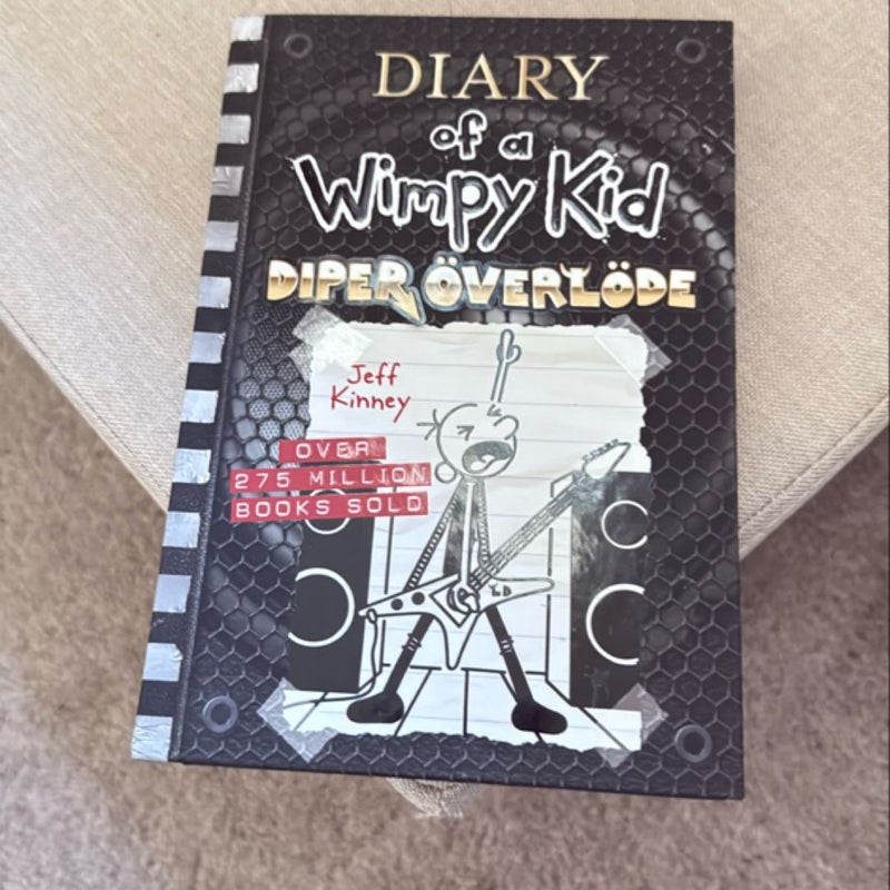 Diper Överlöde (Diary of a Wimpy Kid Book 17)