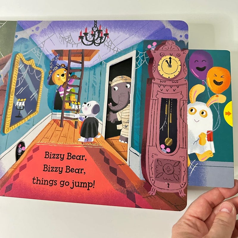 Bizzy Bear Spooky House, Interactive