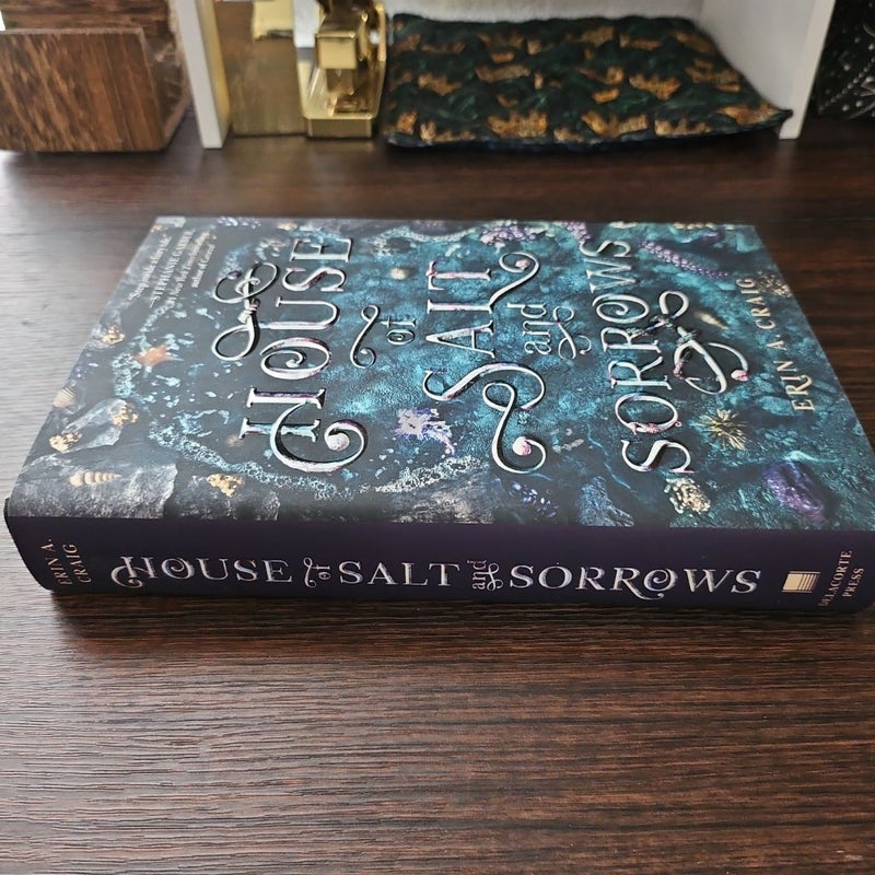 Owlcrate House of Salt and Sorrows